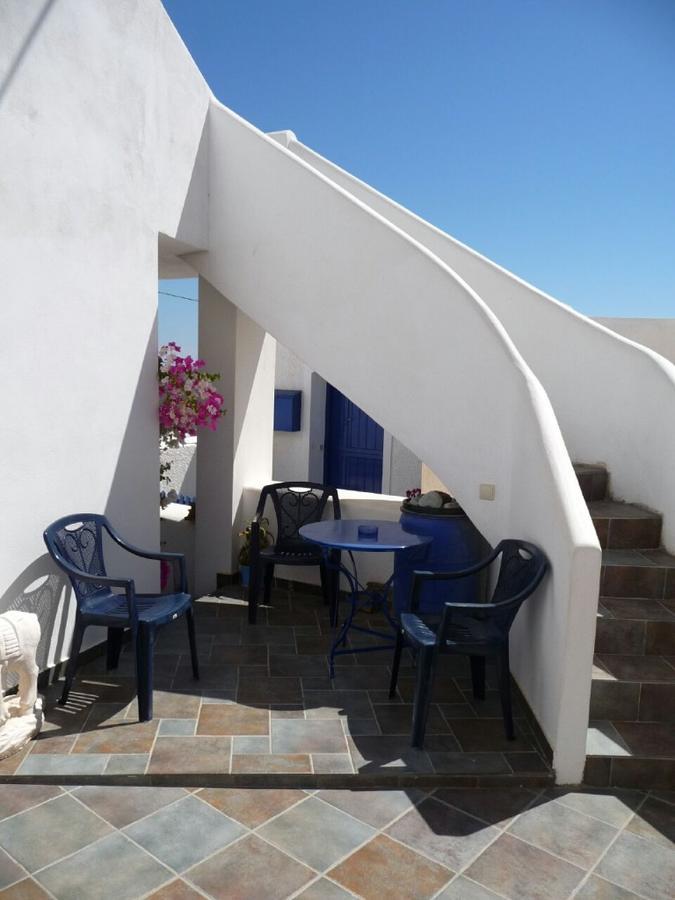 Floras Rooms And Studios Ανάφη Εξωτερικό φωτογραφία