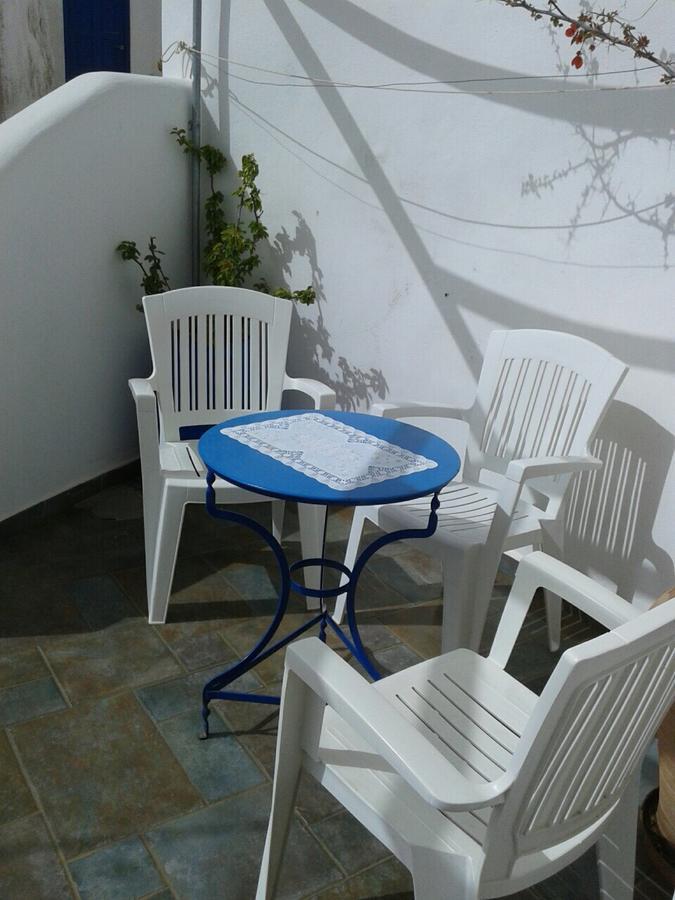 Floras Rooms And Studios Ανάφη Εξωτερικό φωτογραφία